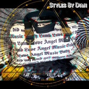 ✨L.A.M.B by Gwen Stefani Duffle Bag ✨